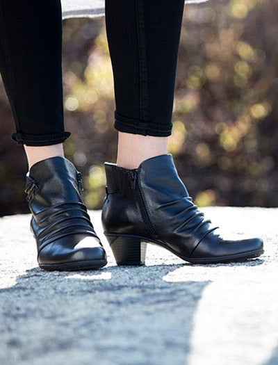 Pegasus Earth Boots